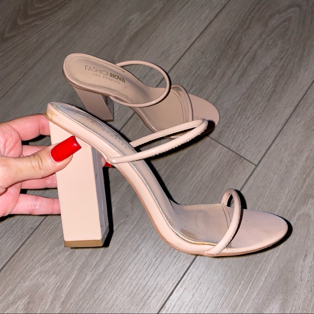 Fashion Nova nude chunky minimalist heels